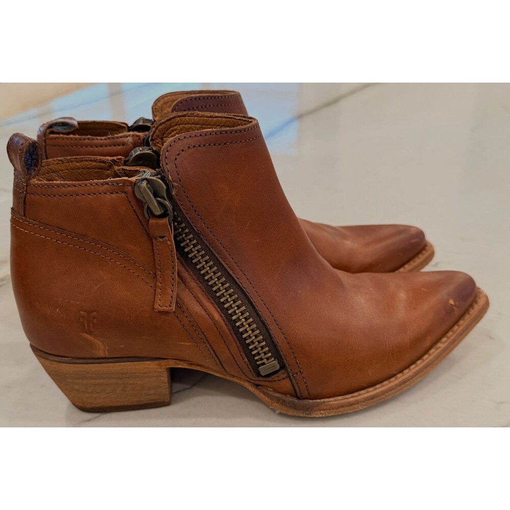 Frye Sacha Moto Short Women Size 8B 3474735-Caramel Leather Ankle Boot